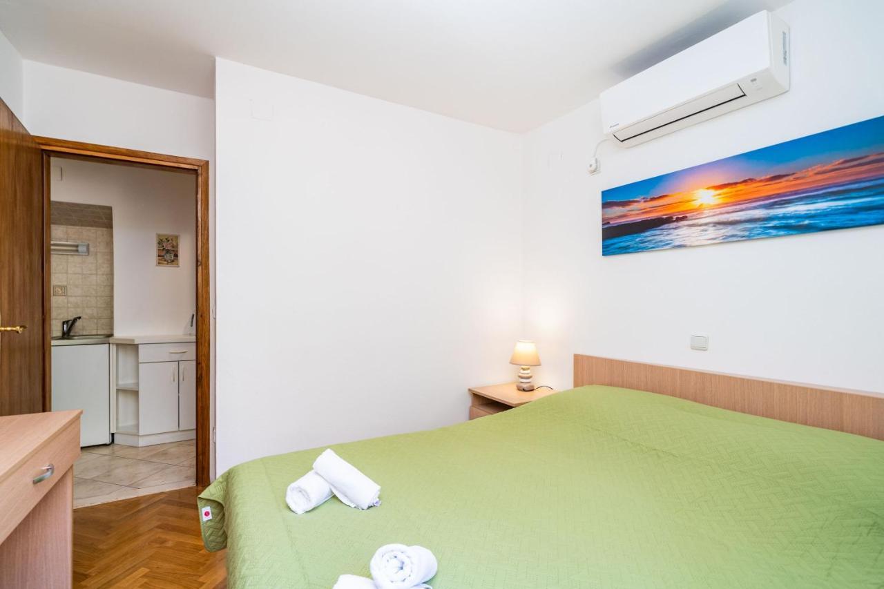Central Apartment With Terrace Dubrovnik Extérieur photo